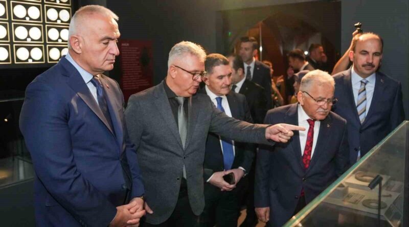 Kayseri, Anadolu Selçukluları Sergisine 27 Eserle Katkı Sağladı 9