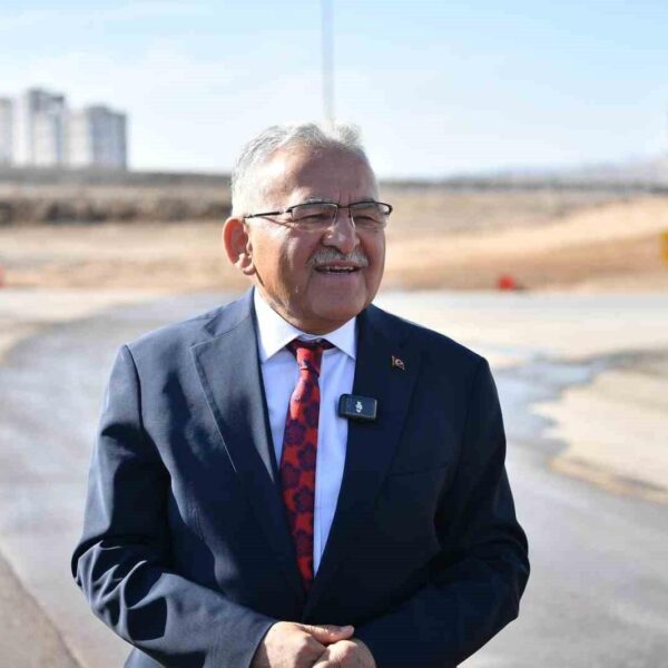 Kayseri'nin trafik yükünü hafifletecek Kuzey Çevre Yolu Bağlantısı projesindeki bir kesit.-3