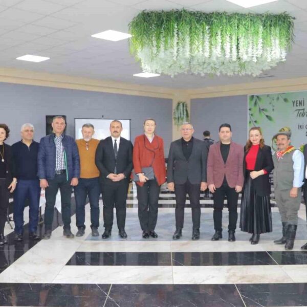 Köşk İlçe Milli Eğitim Müdürü Selim Karataş, program hakkında bilgiler verdi.-4