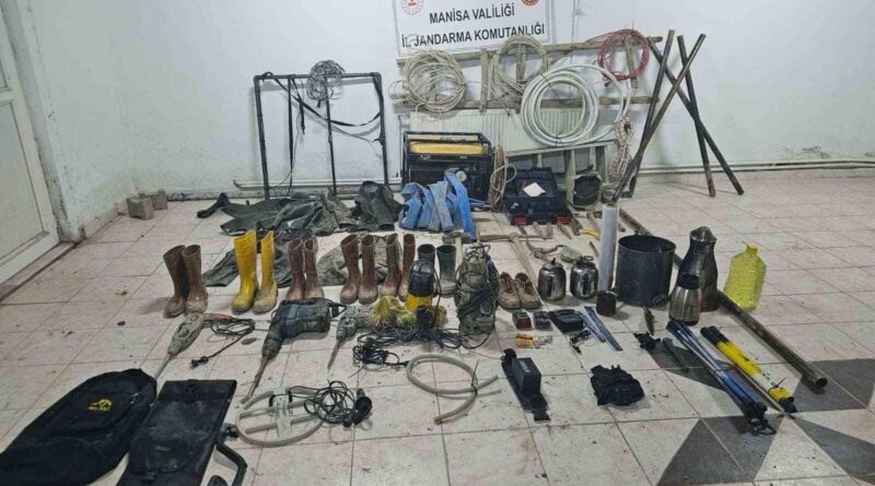 Kula'da Kaçak Kazı Operasyonu: 1 Şüpheli İfade Sonrası Serbest Bırakıldı 1
