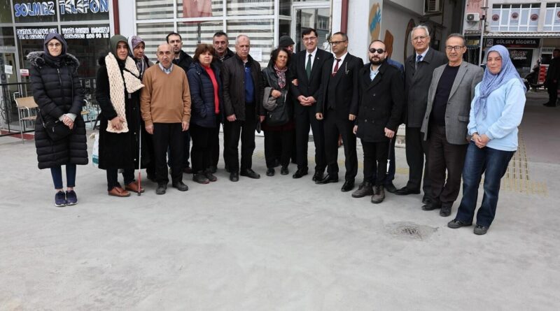 Kütahya Belediye Başkanı Eyüp Kahveci, Kütahya Altı Nokta Körler Derneği'ni Ziyaret Etti 1