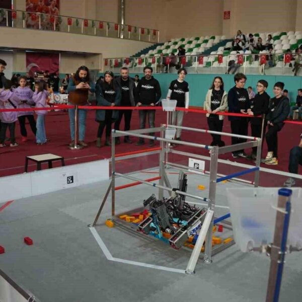 Lavender Robotics Takımı FTC Yarışmasında-3