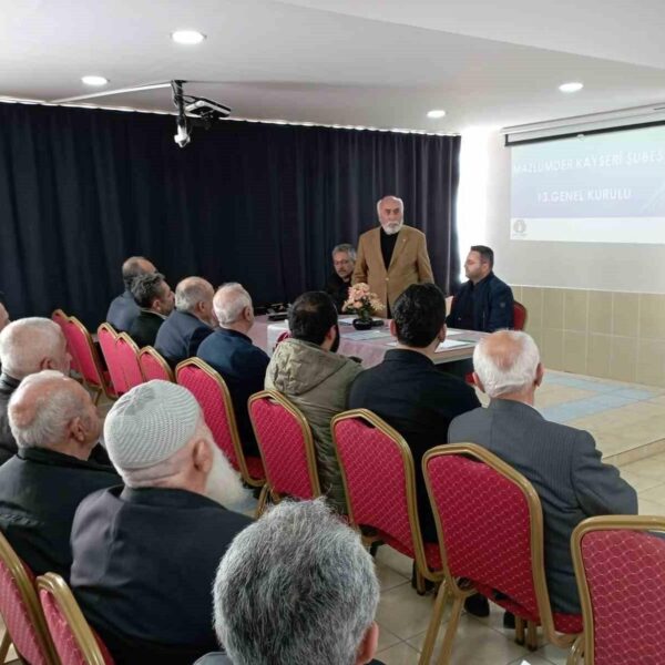 MAZLUMDER Kayseri Şubesi'nin 13. Olağan Genel Kurulu'nda Abdullah Kaya'nın yeni başkan olarak atanması-1