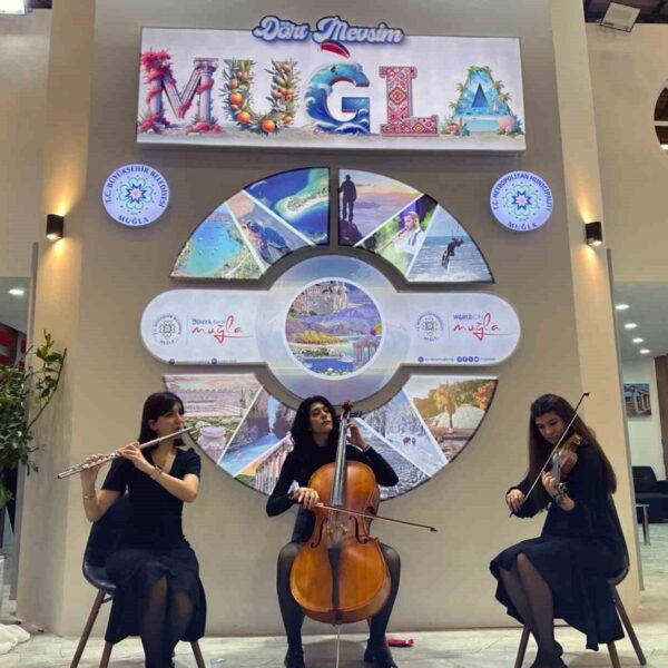 Menteşe Belediyesi'nin EMITT Turizm Fuarı'ndaki stantı-2