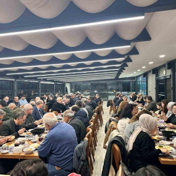 MHP Yıldırım İlçe Başkanı Kadir Taşçı, mahalle başkanları ile birlikte toplantıda-2