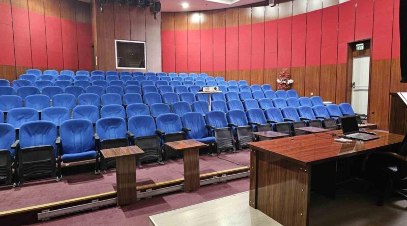 Niğde Hastanesinde Konferans Salonuna Dr. Nusret Ayaz İsm Verildi 1
