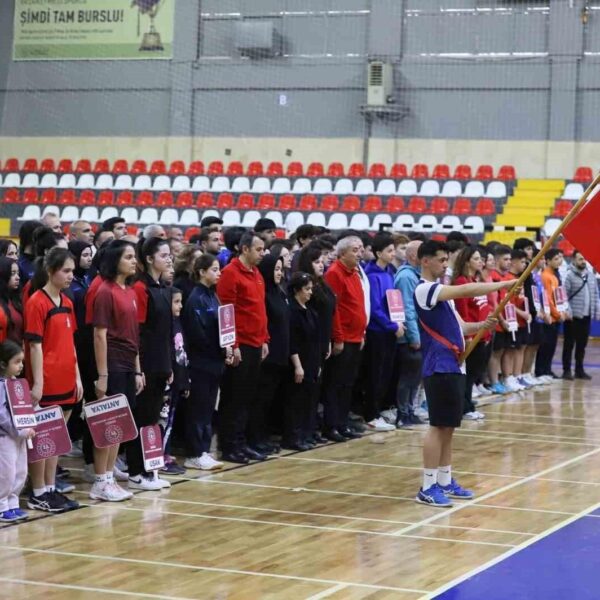 Okul Sporları Badminton Gençler Grup Şampiyonası-1