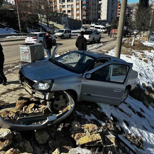 Olay yerine gelen sağlık ekipleri