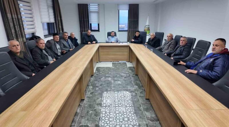 Pütürge Belediye Başkanı Mikail Sülük, vatandaşların taleplerini dinledi 1