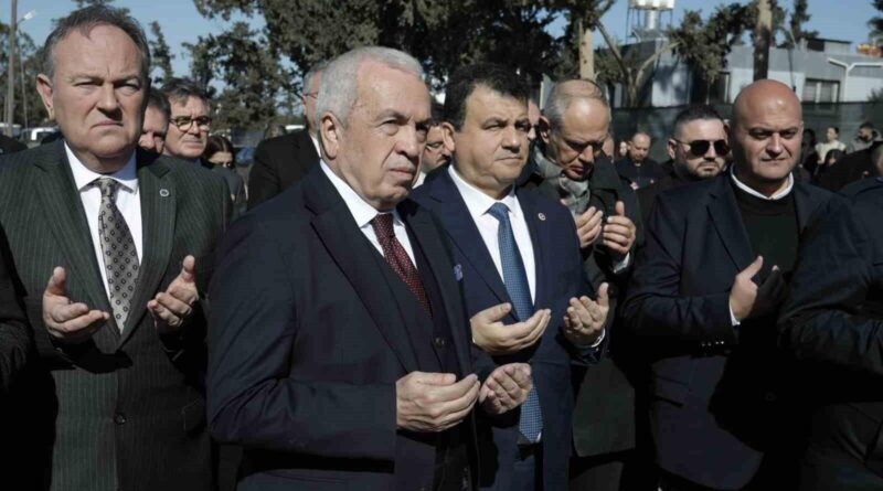 Rumelisiad Üyeleri KKTC'de Depremze Vollebolcuları Anladı 1