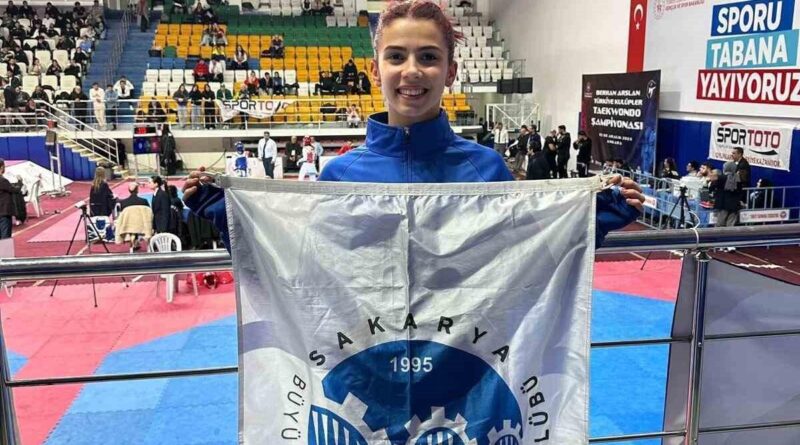Sakarya'nın İnci Tarakçı Antalya'da Taekwondo Şampiyonasına Katılıyor 1