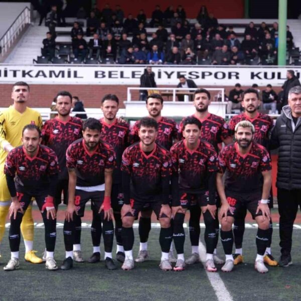 Şehitkamil Belediyespor taraftarları-2