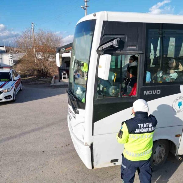 Servis taşımacılığı yapan araçların denetlenmesi
