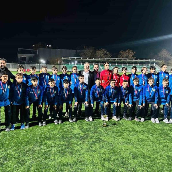 Talas Belediye Başkanı Mustafa Yalçın sporcularla bir araya geldi.-2