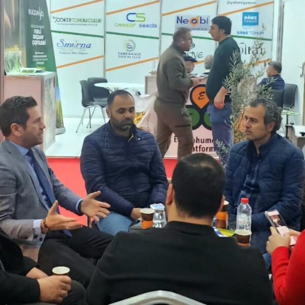 Tavaslı üreticilerin Agroexpo fuarında yer aldıkları bir fotoğraf