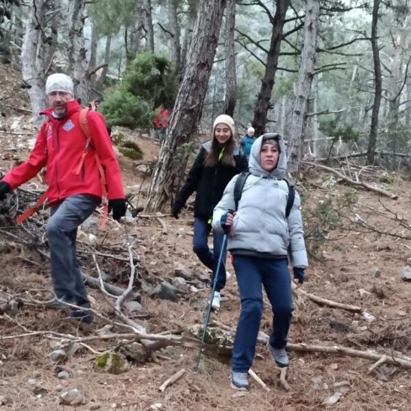 TURBELDAK Yürüyüşü Katılımcıları Doğada
