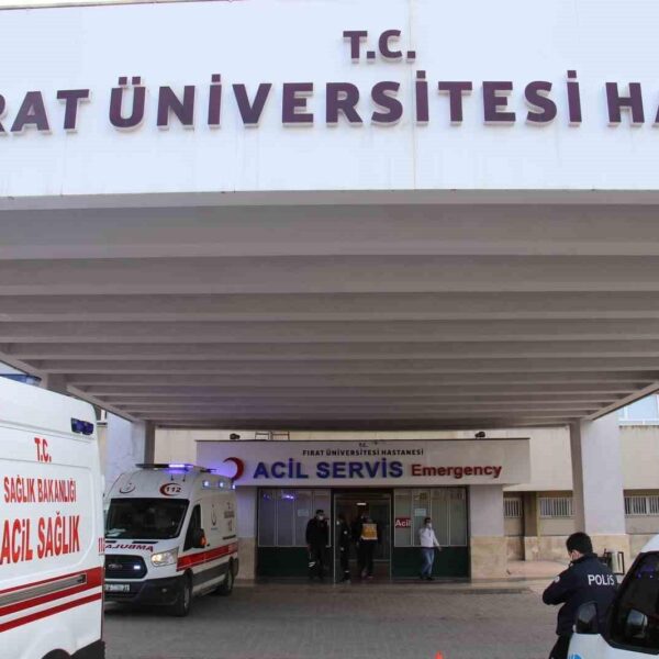 Üniversite öğrencisi yurda atladı-4