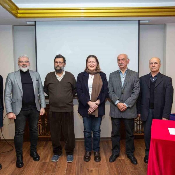Usta yazarlar Nâzım Hikmet'i anlattı-2