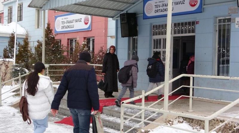 Van'da 290 Bin Öğrenci ve 18 Bin 635 Öğretmen Ders Başında 1
