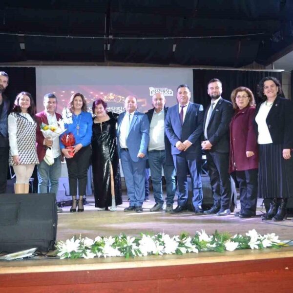 Yunusemre Belediyesi Türk Sanat Musikisi Korosu Konseri-4