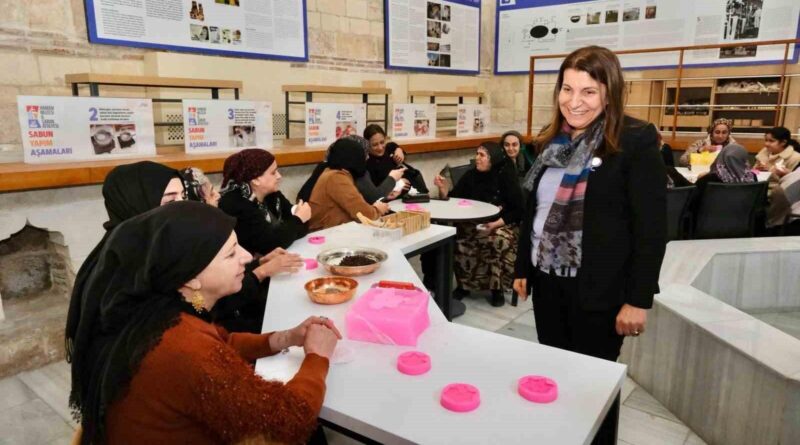 Adana'da Kadınlar İçin Sabun Atölyesi ve Hamam Kültürü Tanıtımı 1