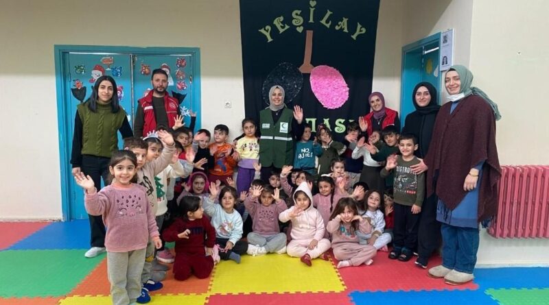 Ağrı Diyadin'de Yeşilay Haftası Etkinlikleri Bağımlılıkla Mücadele İçin Bilinçlendirme Seminerlerine Ev Sahipliği Yaptı 1