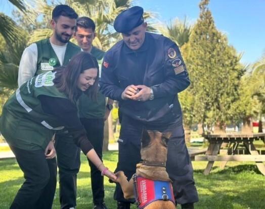 Aydın Jandarma'sı Yeşilay Haftası'nda Üniversite Öğrencileri Misafir Etti 1
