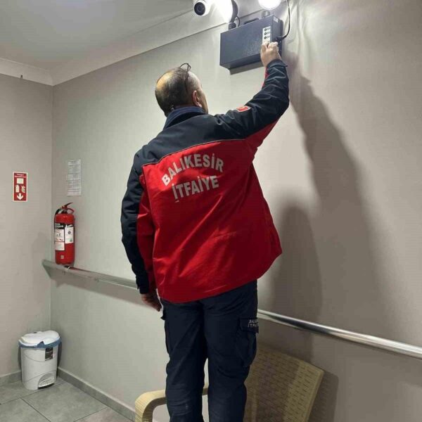 Balıkesir Büyükşehir Belediye Başkanı Ahmet Akın-1