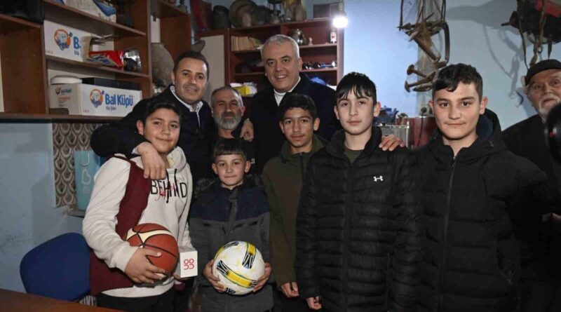 Balıkesir Büyükşehir Belediye Başkanı Ahmet Akın Savaştepe'de Vatandaşlarla Buluştu 8