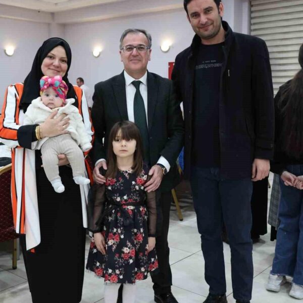 Belediye Başkanı Bilal Özdoğan ve personeli ile birlikte iftar-4