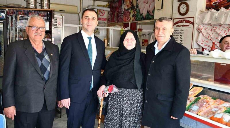 Beylikova'da Dünya Kadınlar Günü Kutlamaları: 1000 Karanfil Dağıtımı 1