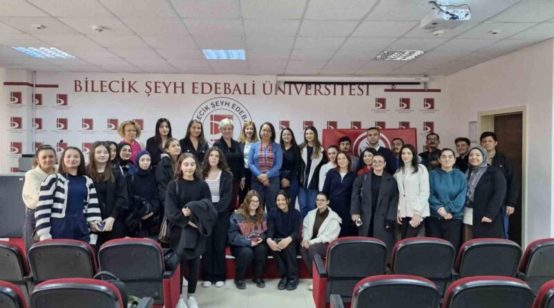 Bilecik Şeyh Edebali Üniversitesi’nde ’Aile Yılı’ söyleşisi düzenlendi 1