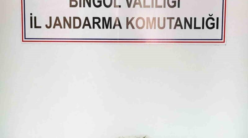 Bingöl’de 2 kilo esrar ele geçirildi 1