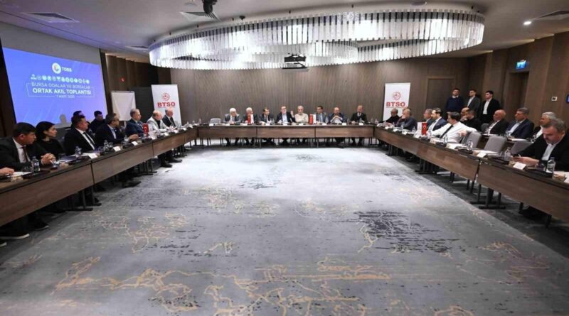 Bursa Odaları ve Borsaları Bir Araya Geldi: 'Ortak Akıl Toplantısı'nda Ekonomi ve Gelecek Tartışıldı 10