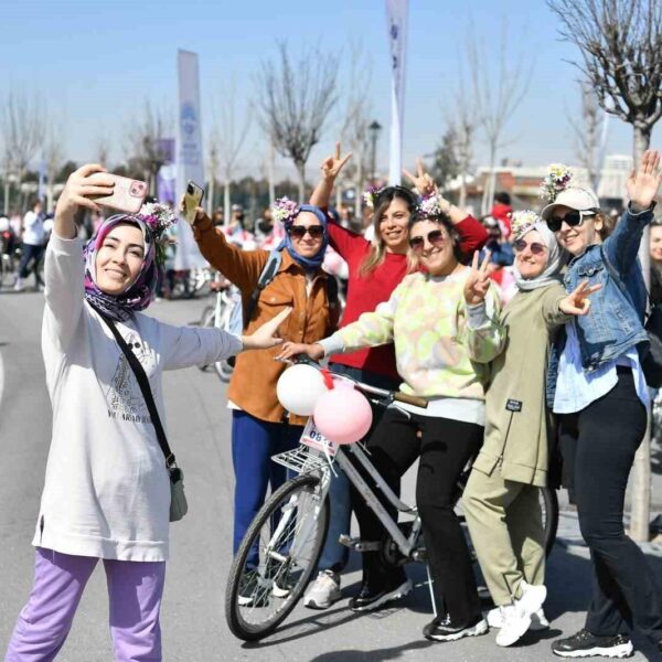 Çiçek Kadınlar Bisiklet Turu etkinliği-2