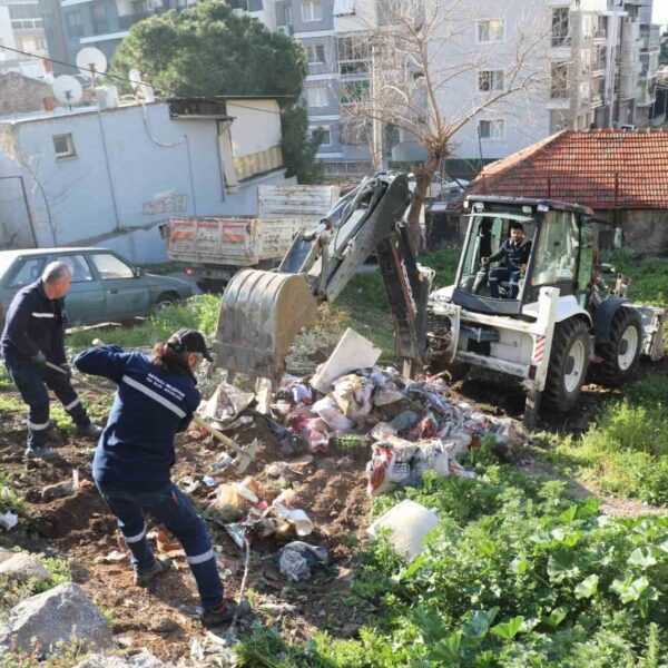 Çöp konteynerlerinin dezenfekte edilip boyanması-2