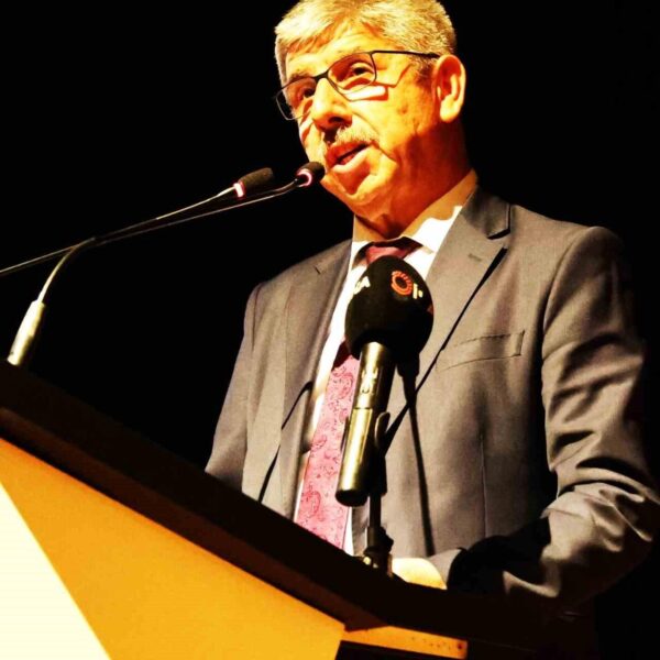 Dr. Öğretim Üyesi Aslı Çandarlı'nın 'Gelenekten Geleceğe Kadın' konferansı-2