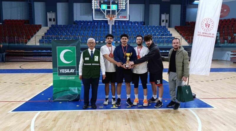 Düzce'de Yeşilay 3x3 Basketbol Turnuvası Tamamlandı 1