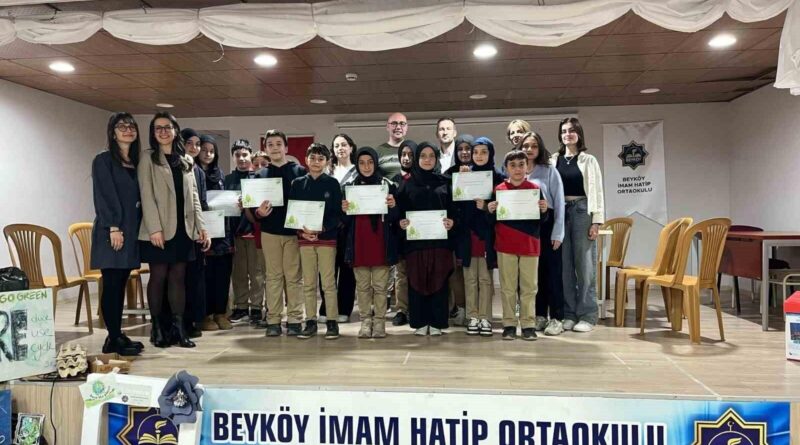 Düzce Üniversitesi, Beyköy İmam Hatip Ortaokulu'nda Sıfır Atık Şenliği'nde Öğrencileri Bilgilendirdi 5