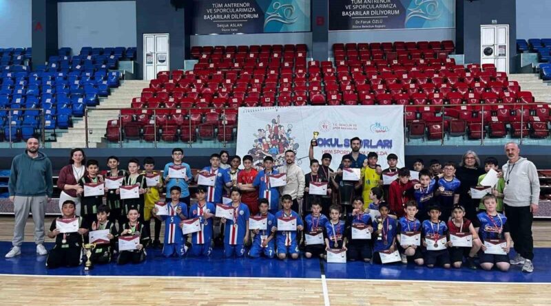 Düzce’de Okul Sporları Küçük Erkekler Hentbol Müsabakaları 1