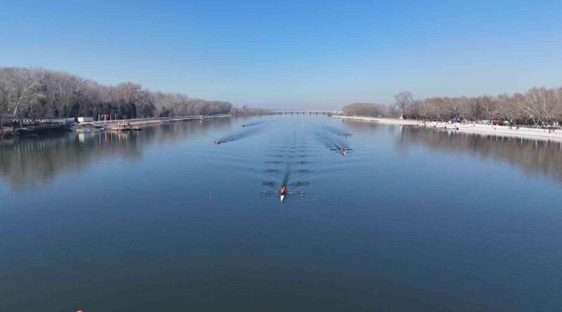 Edirne'de Meriç Nehri'nde Büyükler Türkiye Kürek Şampiyonası 5