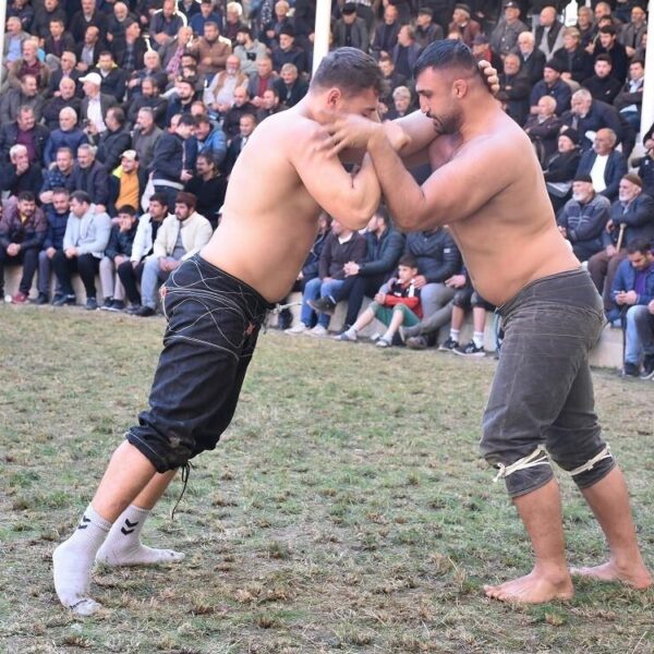 Eren Dursun Turan Türkiye Güreş Federasyonu Erzurum İl Temsilcisi olarak görev yapıyor.-3
