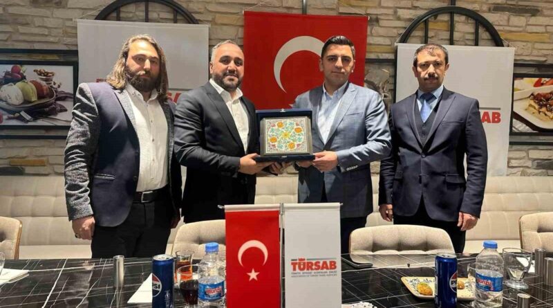 Erzincan'da TÜRSAB, Seyahat Acenteleri ve BTK Yönetimi ile Geleneksel İftar 1