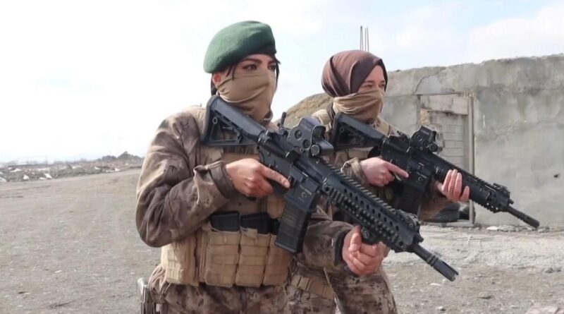 Erzincan Emniyet Müdürlüğü'nden 'Güçlü Kadınlar Güvenli Yarınlar' Mesajlı Video Klip 1
