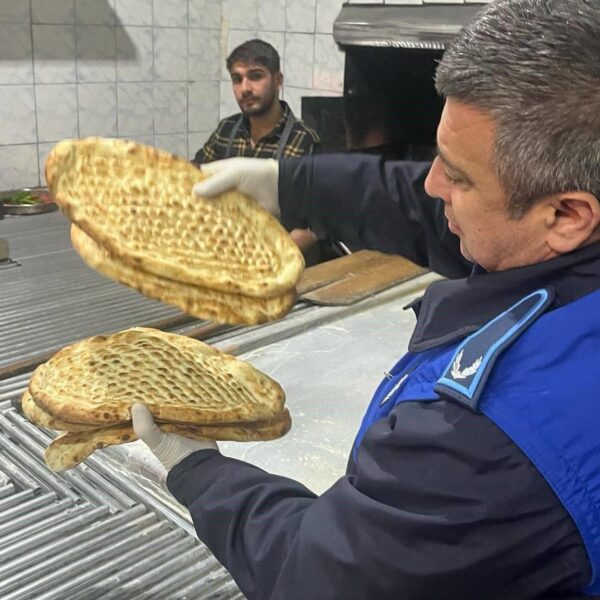 Fırın çalışanlarının hijyen kurallarına uyumu denetleniyor-2