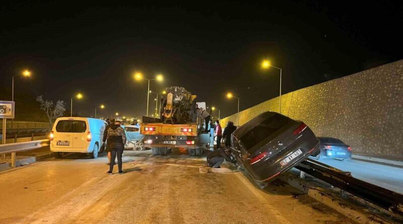 Hatay'da Trafik Kazasında 2 Yaralı 1