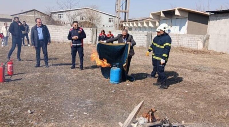 Iğdır'da Tarım ve Orman Müdürlüğü Personeline Yangın Eğitimi ve Tatbikatı 1