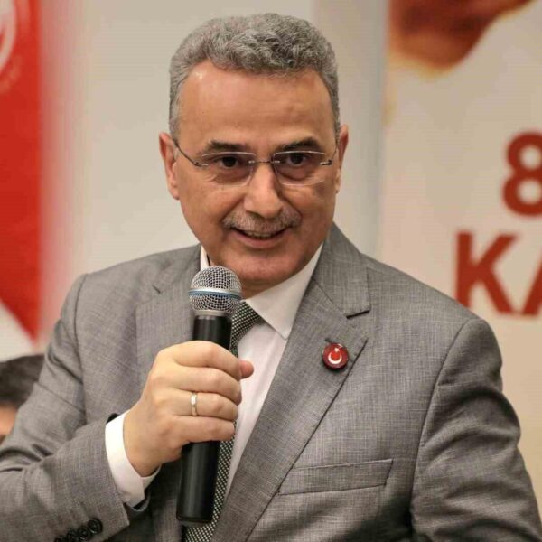 İlkadım Belediye Başkanı İhsan Kurnaz kadın personellerle iftar-1
