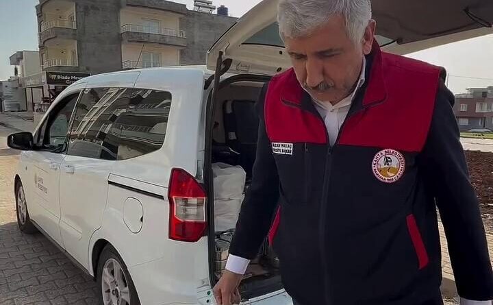 Kahta Belediyesi 'Gönül Projesi' ile Vatandaşlara Sıcak Yemek Ulaştırıyor 1