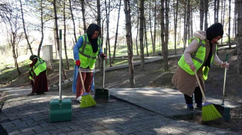 Karabük Belediyesi, İşgücü Uyum Programı ile 38 Kadın Temizlikçiye İşe Aldı 7